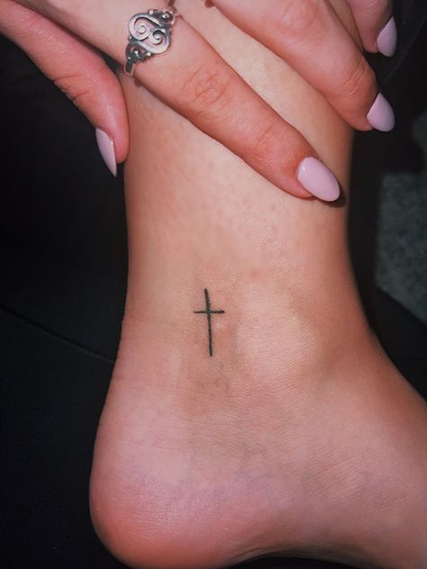 Cross On Ankle Tattoo Simple, Small Cross Ankle Tattoo, Mini Cross Tattoos For Women, Cross Tattoos For Women Ankle, Cute Small Ankle Tattoos, Ancle Tatoos Woman Simple, Tiny Tattoos Ankle, Cross Ankle Tattoos For Women, Cross On Ankle Tattoo