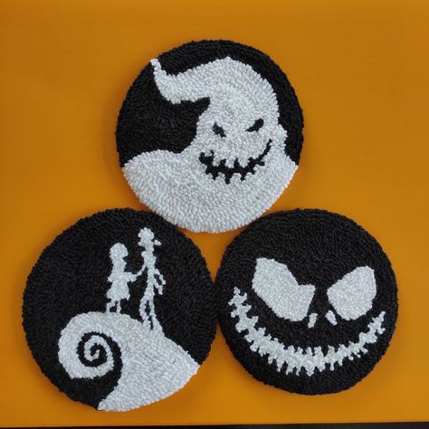 Nightmare Before Christmas Coasters, Scream Punch Needle, Spooky Punch Needle, Halloween Needle Punch, Mug Rugs Punch Needle, Needle Punch Coasters, Punch Needle Patterns Christmas, Punch Needle Disney, Punch Needle Coaster Patterns