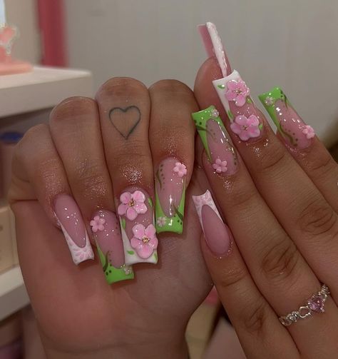 IG :: @/nailsbyzairaa Melanie Martinez Nails, Nail Shapes Square, A I, Romantic Nails, Girly Acrylic Nails, Unique Acrylic Nails, Nails Only, Nail Swag, Nail Forms