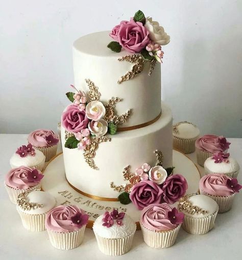 Floral Cake Birthday, Elegant Cake Design, Tiered Cakes Birthday, Wedding Anniversary Cakes, Birthday Cake With Flowers, Wedding Cakes With Cupcakes, Engagement Cakes, Cake Decorating Designs, Elegant Cakes