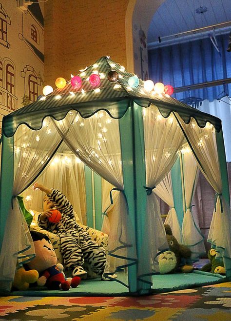 Kids Tent Decoration Ideas, Diy Kids Tent, Princess Tent, Large Castle, Kids Tent, Game House, Kids Tents, Castle House, Play Tent