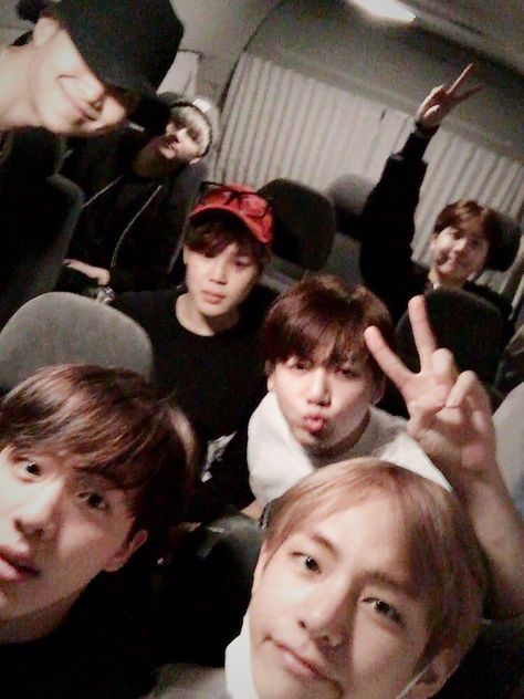 March 2016 BTS Twitter Update Bts Selca, Bts Group Photos, K Wallpaper, Sopot, Boy Band, Bts Group, Bts Lockscreen, Fan Fiction, Bts Members