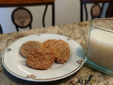 Gay’s Oatmeal Icebox Cookies Oat Meal, Icebox Cookies, A Glass Of Milk, Crispy Cookies, Family Recipe, Food Test, Ice Box, Quick Cooking, Shredded Coconut