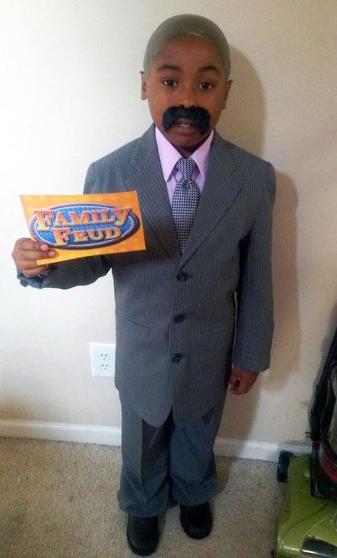 Steve Harvey Birthday Party, Funny Characters Costumes, Memes Outfit Party, Halloween Costumes2 People, Flavor Flav Halloween Costume, Dr Phil And Steve Harvey Costume, Diy Halloween Costumes For School, Mens Halloween Outfit, Funny One Person Halloween Costume