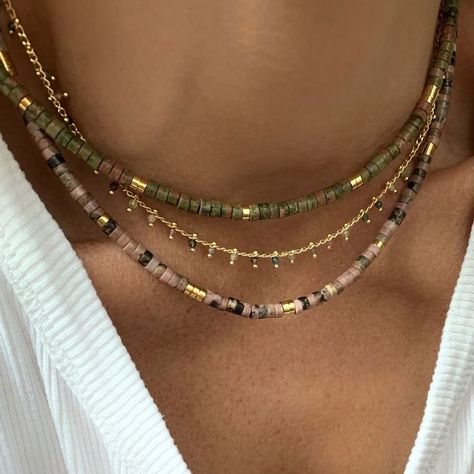 Boho Choker Necklace Beads, Boho Jewelry Necklaces, Bohemian Beaded Choker Necklace, Bohemian Gold Beaded Choker Jewelry, Bohemian Gold Beaded Choker Necklaces, Bohemian Summer Bead Choker, Beaded Necklace Diy, Jewelry Accessories Ideas, Beaded Choker Necklace