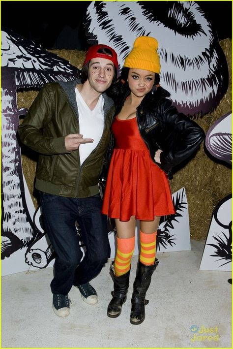 DJ & Spinelli (Recess) | Community Post: 25 Couples' Costumes Inspired By Cartoons Diy Halloween Couples, Costumes 2023, Makeup Clown, Best Celebrity Halloween Costumes, Halloween Coustumes, Diy Kostüm, Holloween Costume, Cute Couple Halloween Costumes, Celebrity Halloween Costumes