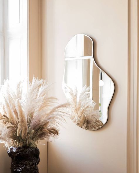 ferm LIVING on Instagram: “Featuring two individual mirrors, the Pond series explores organic shapes for a classic mirror with a brass frame. Inspired by free-flowing…” Pond Mirror, Asymmetrical Mirror, Design Online Shop, Interior Boho, Classic Mirror, Hal Decor, Mirror On The Wall, Decoration Originale, Minimalism Interior