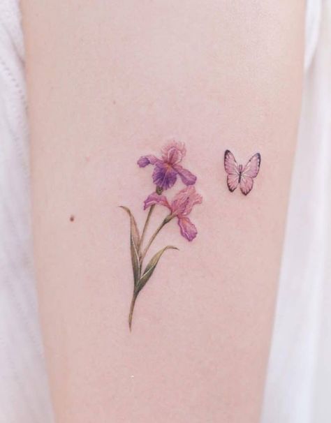 41 Women's Butterfly Tattoo Designs Symbolizing Freedom - Keep Creating 681 Great Tattoo Ideas, Tattoo With Meaning, Forearm Tattoo Girl, Purple Flower Tattoos, Iris Flower Tattoo, Tiny Butterfly Tattoo, Simple Flower Tattoo, Iris Tattoo, Turtle Tattoo Designs