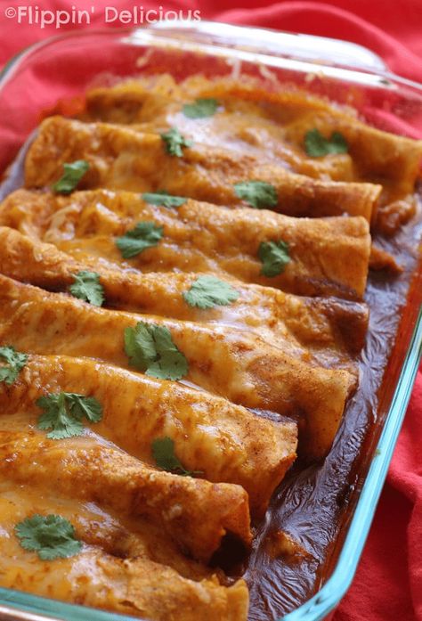 10 MINUTE GLUTEN FREE ENCHILADAS Microwave Enchiladas, Healthy Microwave Meals, Gluten Free Enchiladas, Microwave Meals, Gluten Free Wraps, Microwave Food, Gluten Free Dinners, Dorm Food, Gluten Free Meals