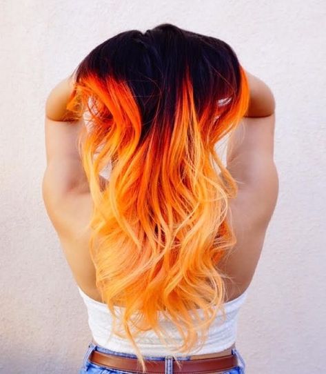 Cheveux Oranges, Hair Color Orange, Fire Hair, Hair Color Crazy, Hair Color Pastel, Yellow Hair, Ombre Hair Color, Dye My Hair, Hair Painting