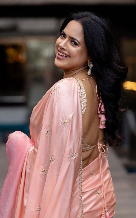 Sameera Reddy, Latest Saree Blouse, Nimrat Khaira, 3d Map, Saree Blouse Designs Latest, Saree Blouse Designs, India Beauty, Actress Photos, Desi Beauty