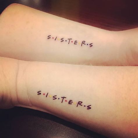 Twins Tattoo, Tattoo Sister, Cute Best Friend Tattoos, Cute Sister Tattoos, Matching Bff Tattoos, Maching Tattoos, Sister Tattoo Designs, Twin Tattoos, Matching Friend Tattoos