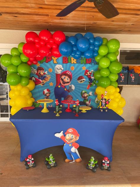 Mario Themed Birthday Party, Super Mario Brothers Birthday Party, Super Mario Brothers Birthday, Mario Brothers Birthday Party, Mario Bros Birthday Party Ideas, Mario Birthday Cake, Mario Bros Cake, Super Mario Bros Birthday Party, Mario E Luigi