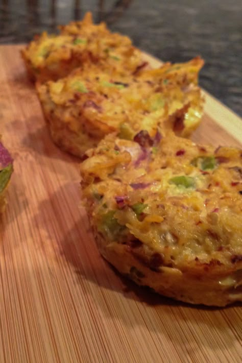 Chicken Muffins Healthy, High Protein Savory Muffins, Chicken Muffins, Stuffing Muffins, High Protein Muffins, Chicken And Stuffing, Keto Chaffles, Jamie Eason, Chicken Lunch