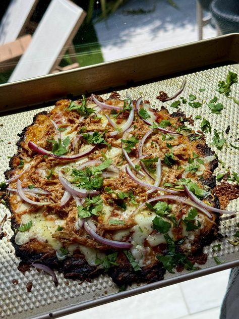 BBQ Chicken Pizza with Flourless Sweet Potato Crust - Katie Austin Sweet Potato In The Oven, Potato In The Oven, Individual Pizza, Sweet Potato Crust, Sweet Potato Pizza, Crispy Chicken Burgers, Oregano Salt, Potato Crust, Individual Pizzas