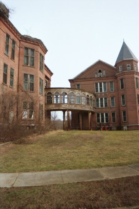 Taunton State Hospital MA Horror Locations, Abandoned Hospital Room, Taunton Massachusetts, Old Mental Hospital, Haunted Asylums, Abandoned Asylums Psychiatric Hospital, Abandoned Hospital Creepy, Abandoned Hospital Creepy Mental Asylum, Eerie Places