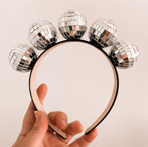 All Posts • Instagram Hora Loca Wedding Ideas, Disco Ball Costume, Bola Disco, Disco Outfits, Festival Themed Party, Disco Birthday Party, Disco Party Decorations, Disco Glam, Disco Theme