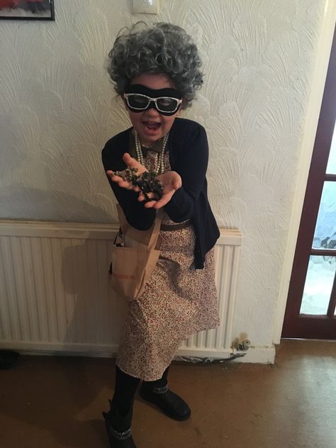 Gangster grannie Granny Fancy Dress, Granny Costume, David Williams, World Book Day Costumes, Book Day Costumes, Book Week Costume, Fancy Dress Outfits, Year 3, Book Week