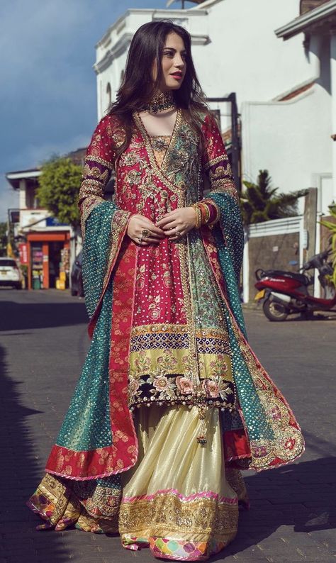 Shadi Dresses, Pakistani Formal Dresses, Asian Bridal Dresses, Latest Bridal Dresses, Bridal Dresses Pakistan, Pakistani Wedding Outfits, Pakistani Fashion Party Wear, Beautiful Pakistani Dresses, Bridal Dress Fashion