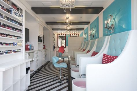 Luxury mobile spa launches in Orlando - Bungalower Mobile Nail Salon, Mobile Hair Salon, Mobile Beauty Salon, Hair Salon Interior Design, Kids Salon, Mobile Spa, Dreams Spa, Mobile Massage, Spa Store