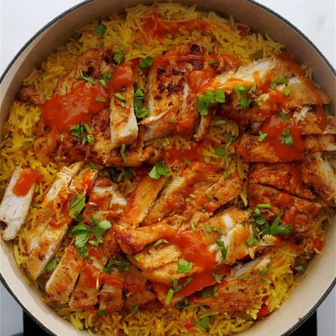 Easy One-Pot Peri Peri Chicken and Rice Recipe | chicken meat, rice, piri piri, recipe | Easy One-Pot Peri Peri Chicken and Rice Recipe | By Banglar Rannaghor Piri Piri Chicken And Rice, Peri Peri Chicken And Rice, Chicken Breast And Rice, Banglar Rannaghor, Chicken Rice Bowl, Peri Chicken, Chicken And Rice Recipe, Chicken Rice Recipes, Peri Peri Chicken