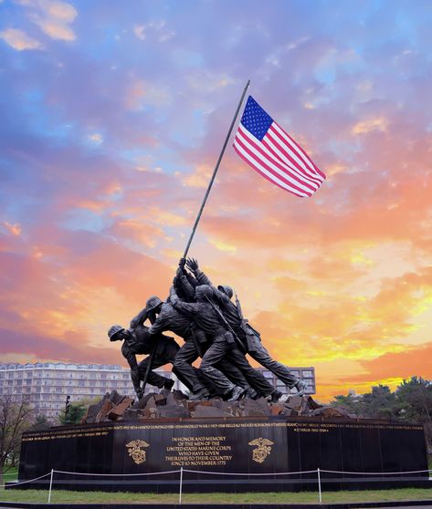 Us Marines Aesthetic, Crucible Candle, Usmc Retirement, Iwo Jima Memorial, Marine Special Forces, American Stuff, Patriotic Projects, Live Screen, Dream Jobs