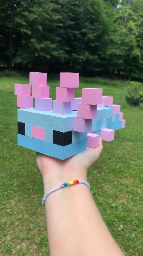 Minecraft Flower Out Of Blocks, Minecraft Axalotal, Diy Minecraft Wooden Blocks, Axolotl Minecraft Block Art, Diy Minecraft Axolotl, Block Art Minecraft, Wooden Blocks Decor Craft Ideas Minecraft, Minecraft Bee Wooden Blocks, Minecraft Pink Decoration