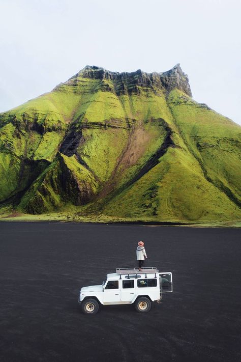 A car on Thórsmörk ridge, Iceland Iceland Vacation, Iceland Photos, Iceland Itinerary, Oman Travel, Mexico Travel Guides, Gili Island, Destination Voyage, Iceland Travel, Travel Instagram