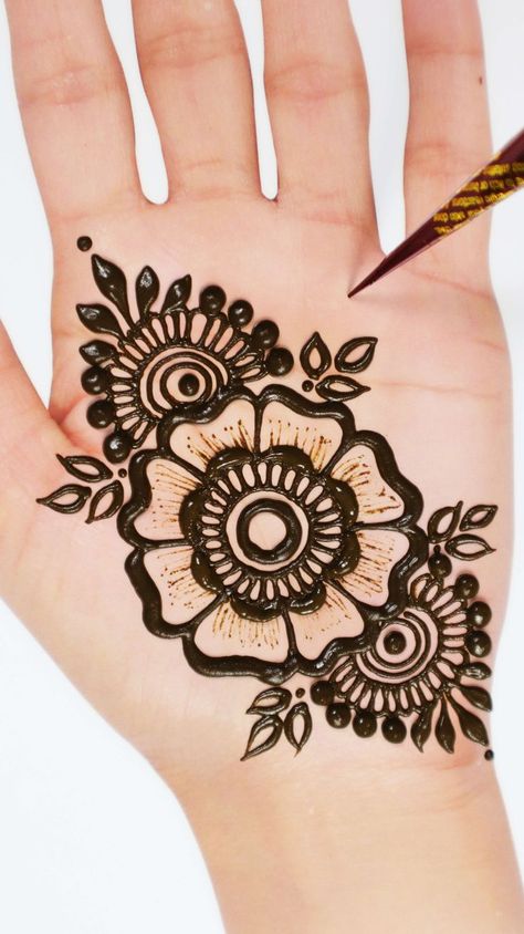 New mehndi design video for this upcoming festivals 2022. #mehndidesign #mehndi #mehandi #simplemehndi #hennadesign #fronthandmehndi #rakhi Simple Mehndi For Palm, Mandhi Design Hand Easy Simple, Simple Medhini Designs, Easy Mandi Design, Mehandi Designs For Hands Simple Easy Palm, Hidden Name Mehndi Design, Medhini Designs, Mehandi Designs For Palm, Mahndi Pic Simple