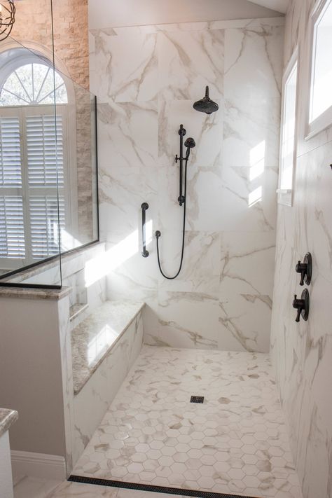 Large Master Bathroom Remodel - Transitional - Bathroom - Orlando - by KBF Design Gallery | Houzz Large Walk In Shower Ideas Master Bath, White Brick Shower Tile, Onyx Shower Ideas Walk In Master Bath, No Door Shower Ideas Walk In, Master Shower Ideas Walk In, Large Walk In Showers Master Suite, Walkin Shower Ideas No Door, Master Shower Ideas, Transitional Shower