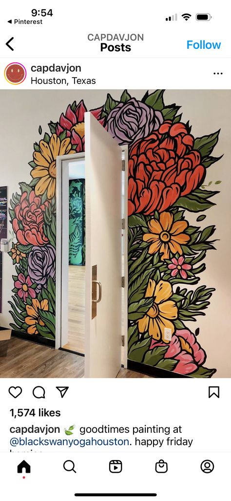 Easy Wall Murals Painted Diy Boho, Indoor Murals Paintings, Easy Murals To Paint Accent Walls, Flower Murals Outdoor, Mural Around Window, Garage Murals Outdoor, Easy Flower Mural, Painting On Door Ideas, Kawaii Mural