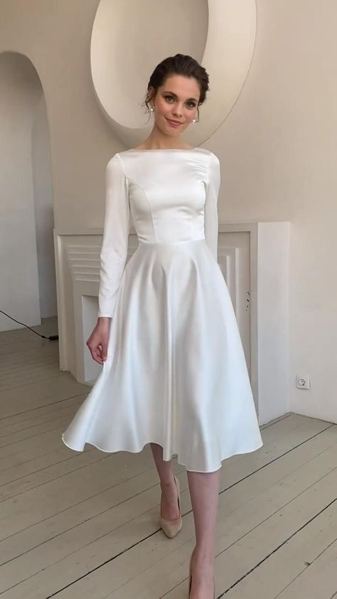 Civil Wedding Dresses Classy, Simple Engagement Dress, Best Wedding Dress, Courthouse Wedding Dress, Midi Wedding Dress, Civil Wedding Dresses, Elegant Midi Dresses, Dream Wedding Ideas Dresses, Tea Length Wedding Dress