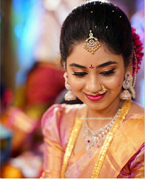 Bridal Papidi Billa, Papad Billa Designs Gold, Papadibilla Designs Gold, Maang Tikka Bridal South Indian, Papati Billa Designs Gold Latest, Papadi Billa Designs, Papida Billa Designs Gold, Papada Billa Designs Gold, Papadi Billa Designs Gold Latest