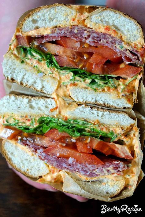 Salami Bagel, Bagel Sandwich Breakfast, Bagel Sandwich Lunch, Bagels Sandwich, Bagel Fillings, Garlic And Herb Cream Cheese, Bagel Sandwich Ideas, Pepper Cream Cheese, Farm Meals