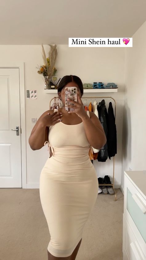 Samanthakashh Outfits, Cheap H&m Bodycon Dresses, Shein Haul Black Women, Shein Outfits Codes, Miami Birthday, Plus Size Baddies, Plus Size Baddie, Plus Size Baddie Outfits, Midsize Fashion