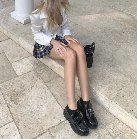 Private School Uniforms, Elsa Steel, New York Aesthetic Outfits, Royal Elite, School Uniform Outfits, Summer Uniform, New York Aesthetic, Girl Fits, Private School