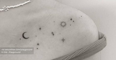 Star Tattoo On Shoulder, Night Sky Tattoos, Moon Star Tattoo, Sky Tattoos, Shoulder Blade Tattoo, Celestial Tattoo, Galaxy Tattoo, Daisy Tattoo, Bff Tattoos