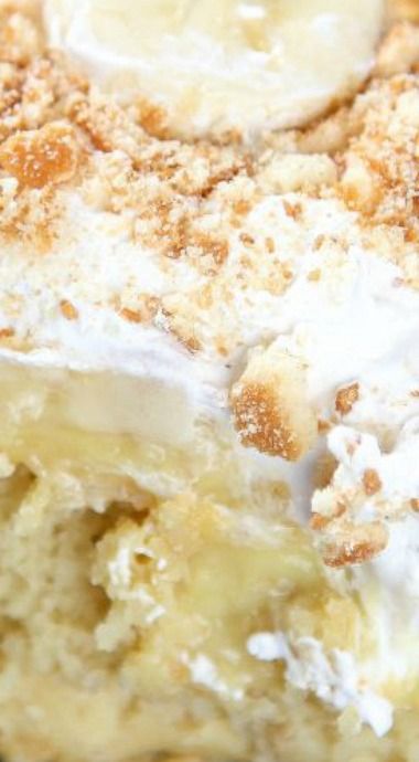 Banana Pudding Poke Cake Vanilla Poke Cake, Vanilla Wafer Banana Pudding, Banana Filling, Moist Banana Cake, Banana Pudding Poke Cake, Pudding Poke Cake, Banana Cream Pudding, Banana Pudding Cake, Cake Mix Desserts