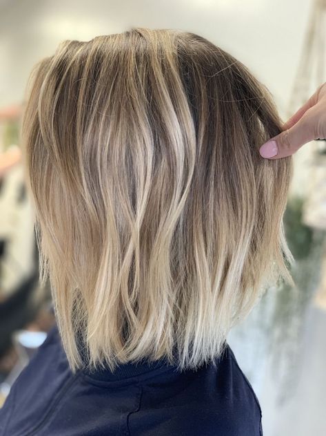 Blonde Balayage Shoulder Length Straight, Natural Blonde Balayage Bob, Blonde Balayage Lob Straight, Blonde Bob Dimension, Lived In Blonde Balayage Bob, Lived In Blonde Bob, Bob Blonde, Blonde Balayage Bob, Textured Lob