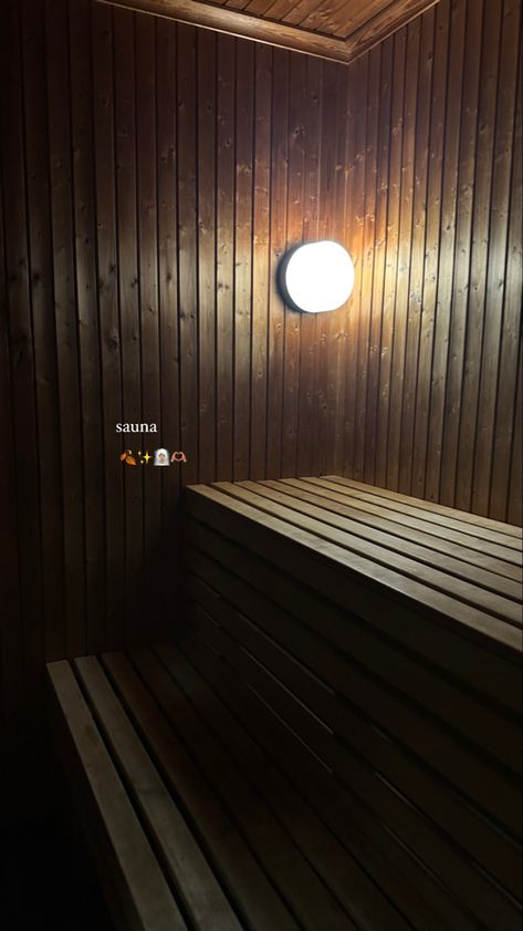 Sauna Instagram Story, Sauna Selfie, Hamam Story, Sauna Aesthetic, Salt Room Therapy, Dry Sauna, Gym Photography, Winter Arc, Gym Pictures