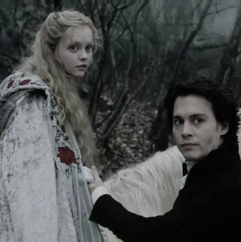 Sleepy Hollow Johnny Depp, Sleepy Hollow 1999, جوني ديب, The Legend Of Sleepy Hollow, Johnny Depp Movies, Tim Burton Films, Tim Burton Movie, Penny Dreadful, Christina Ricci