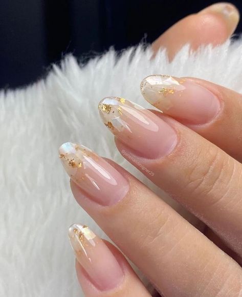 Nails With Gold, Kutek Disney, Unghie Sfumate, Nails Yellow, Smink Inspiration, Soft Nails, Nature Tattoos, Bridal Nails, Elegant Nails