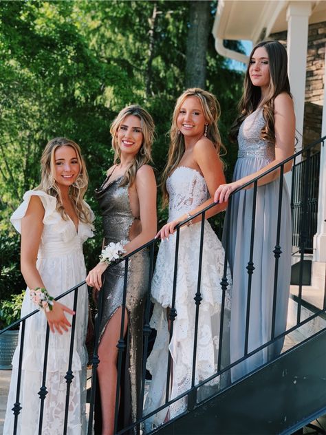 VSCO - grace-kramer Photography 2023, Prom Pics Group Of 4, Group Of 4 Prom Pictures, Prom Large Group Poses, Prom Picture Ideas For Friends Group Poses, School Dance Pics With Friends, Prom Group Poses, Girl Group Photoshoots Prom, Prom Pictures Friends Trio