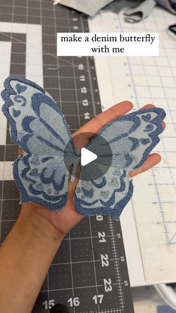 MORF on Instagram: "Might make a wall out of these eventually 🦋 Since I’m a crafty girl by nature, I’m enjoying the creative break from sewing these butterflies give me. They’re such a great way to reuse the endless piles of scrap denim here at the studio :) #denim #jeans #scrapfabric #denimlovers #arttutorial #diy #zerowaste #fabricscraps #butterfly #butterflyart #repurpose #textileart #reducereuserecycle♻️" Butterfly Jeans Diy, Reuse Jeans Diy Ideas, Denim Scraps Ideas, Reuse Jeans, Jeans Butterfly, Denim Butterfly, Butterfly Jeans, How To Make Butterfly, Butterfly Cutout