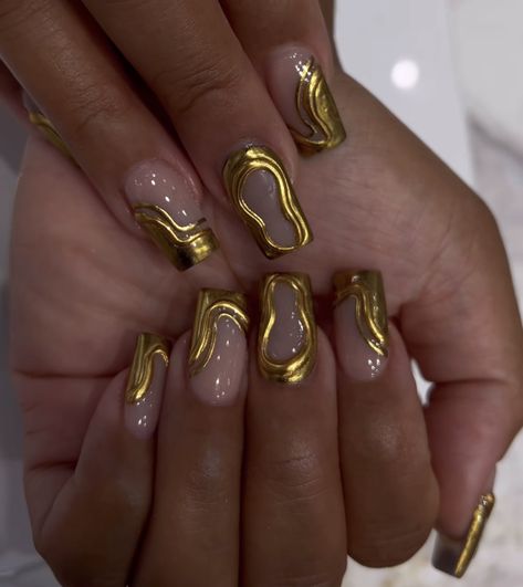 Gold Nails Square, Chrome Gold Nails, Gold Chrome Nails, Fashion Minimal, Chrome Nails Designs, Square Nail Designs, Aesthetic Nails, Vacation Nails, Gold Chrome