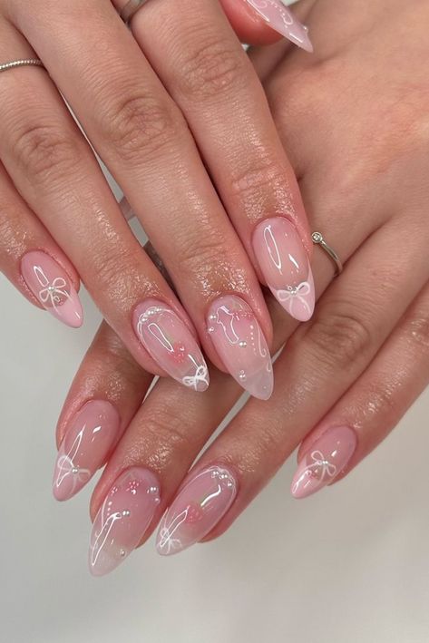 Almond Nails Pink, Almond Acrylic Nails Designs, Short Almond, Summery Nails, Pretty Nail Designs, Color Nails, Pretty Gel Nails, Really Cute Nails, Cute Gel Nails