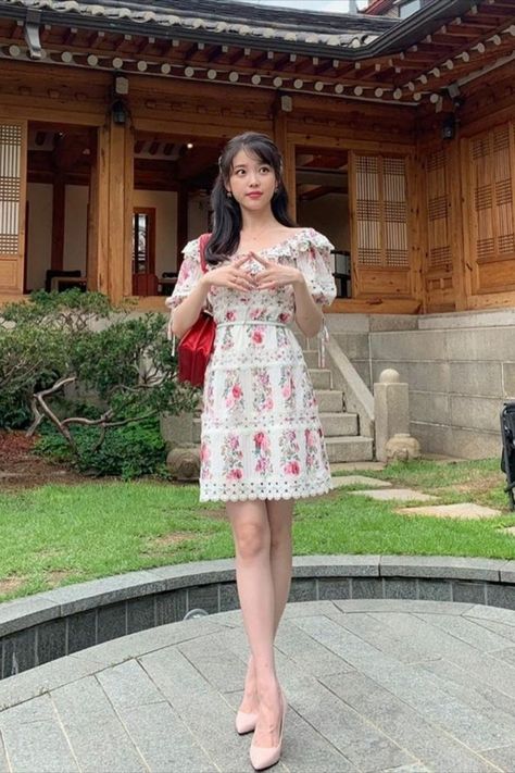 Korean fashion, iu aesthetic Iu Dress, Iu Aesthetic, Iu Wallpaper, Cute Floral Dress, Korean Fashion Ideas, Iu Fashion, Sequin Prom Dresses, Quick Outfits, Dress Simple