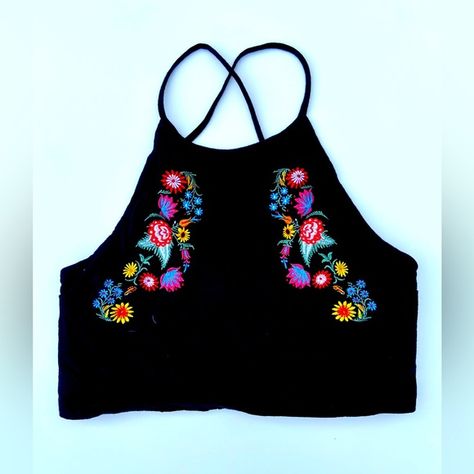 Black crop top with floral embroidery Size L Embroidery Crop Top, Black Crop Top, Hair Maintenance, Flower Tops, Black Crop, Black Crop Tops, Racer Back, Black Top, Cute Black