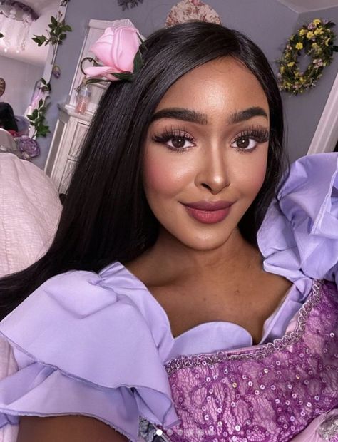 Isabella Encanto Makeup, Isabella Encanto Cosplay, Isabella Encanto Costume, Isabella Madrigal, Disney Princess Makeup, Isabela Madrigal, Princess Makeup, Disney Makeup, Princess Cosplay