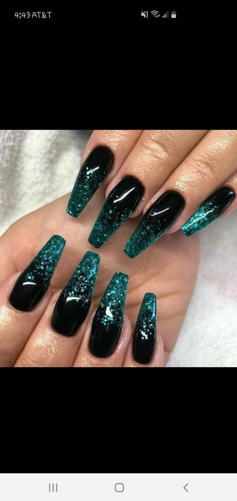 Dark Green Coffin Nail Ideas, Black Wedding Nails, Nail Art Noir, Black And Blue Nails, Teal Acrylic Nails, Teal Nail Designs, Black Ombre Nails, Black Gel Nails, 2022 Nails